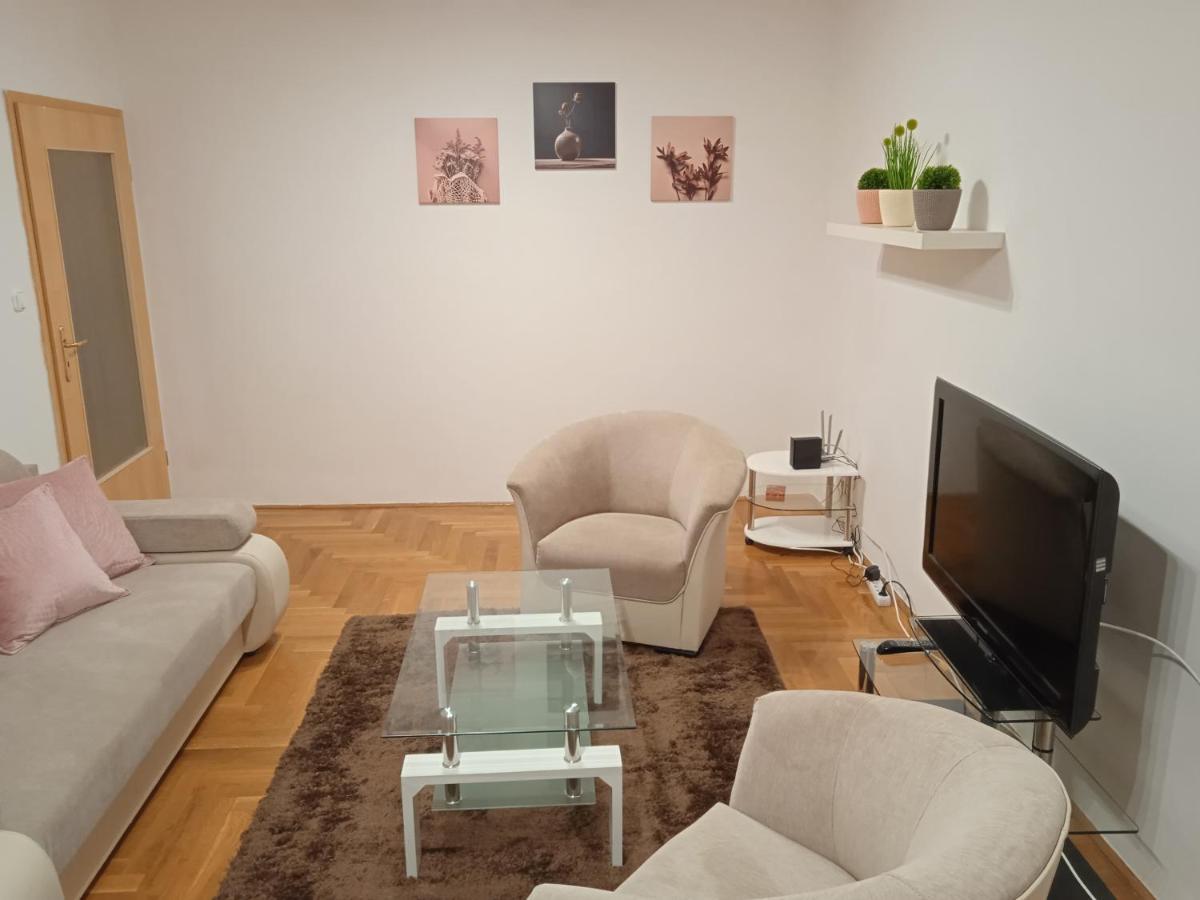 Family Apartment-Csaladias Hangulat Győr Zewnętrze zdjęcie